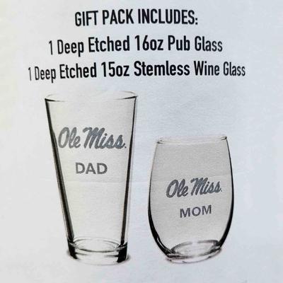 OLE MISS DAD 16 OZ PINT GLASS WITH 15OZ OLE MISS MOM STEMLESS WINE GLASS CLEAR